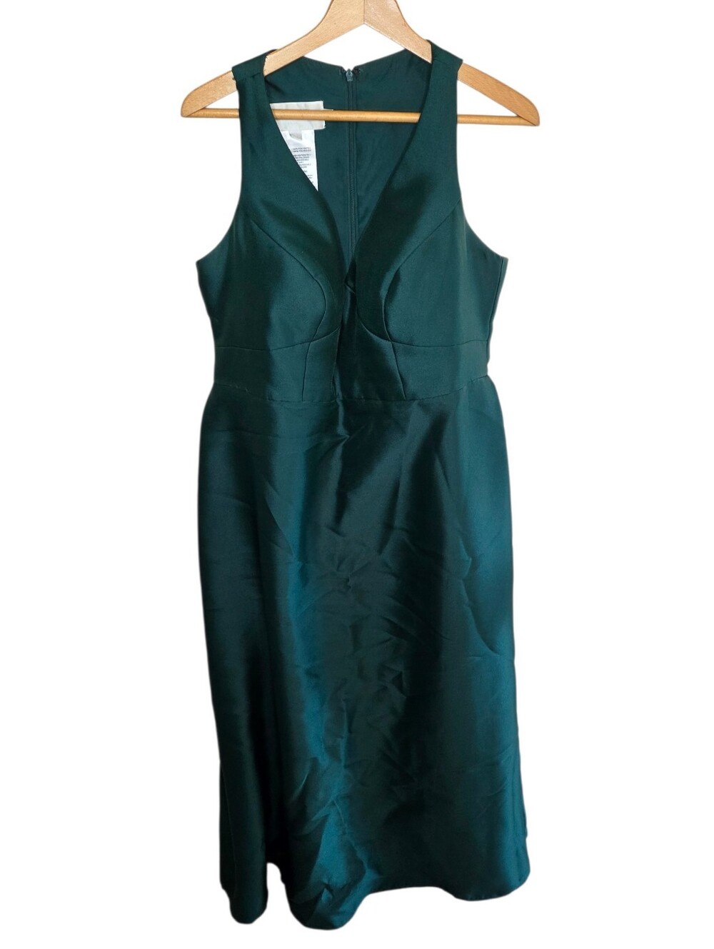 David's Bridal Juniper Green Satin V-neck Bridesmaid Formal Dress Size 16